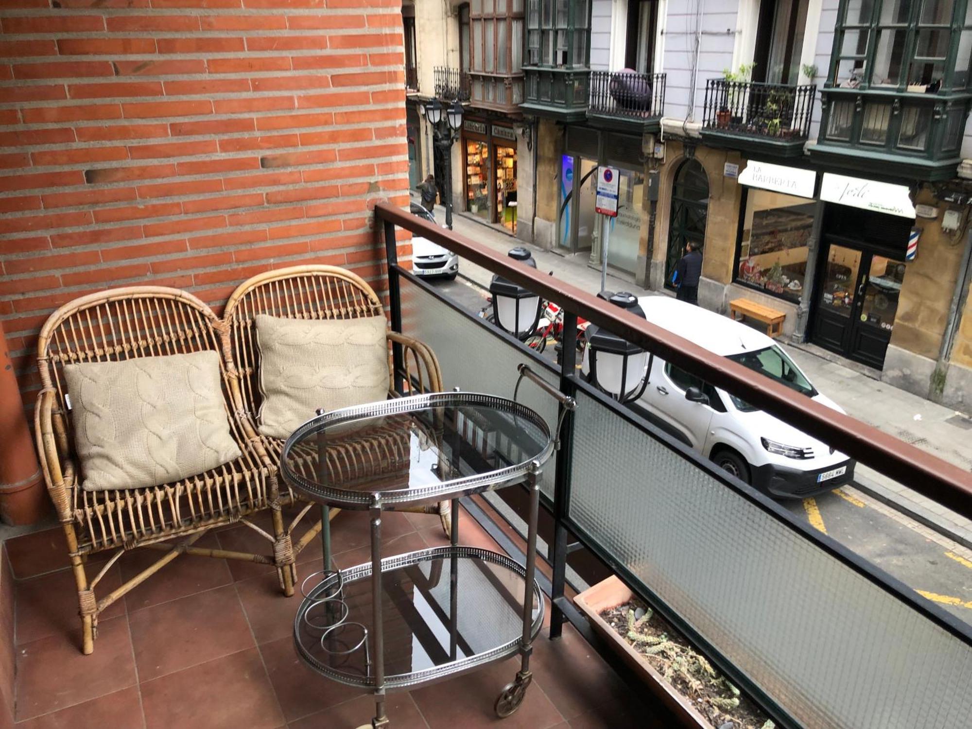 Suite En Apartamento Privado Terraza Centro Bilbao Esterno foto